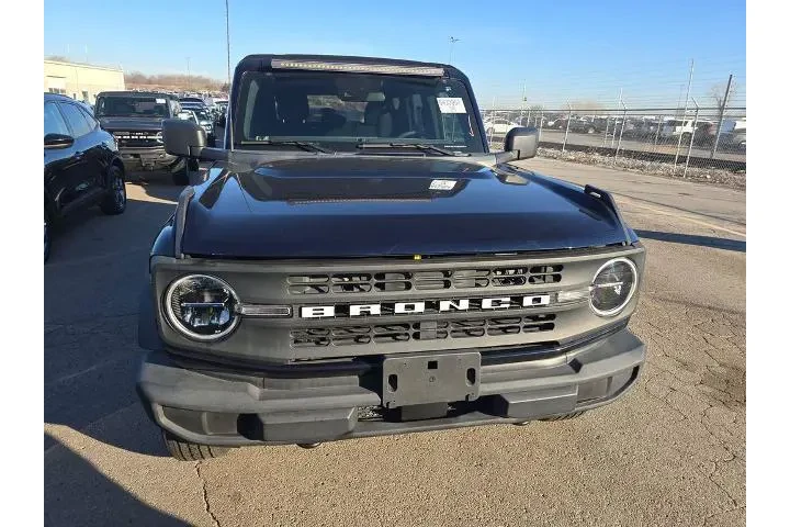 $28999 : Ford Bronco 2021 4x4 Base 4d image 2