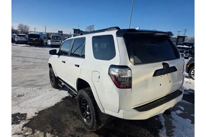 $39995 : Toyota 4Runner 2021 4x4 Vent image 7