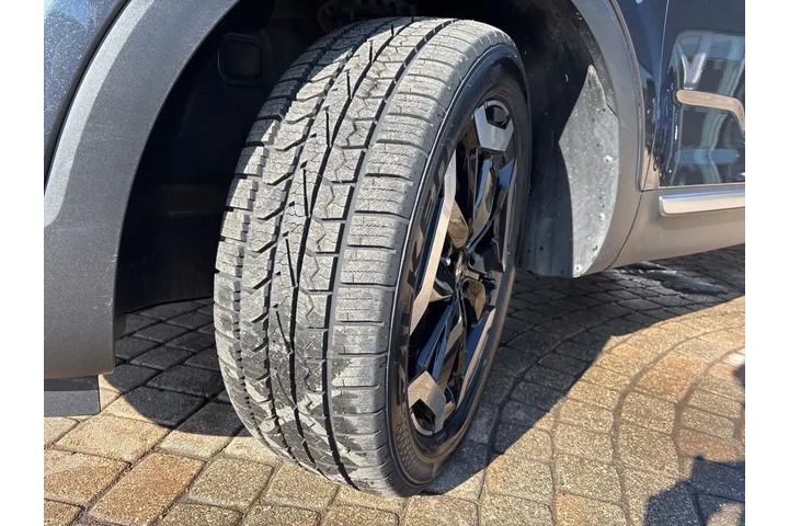 $34999 : 2024 Telluride S image 10