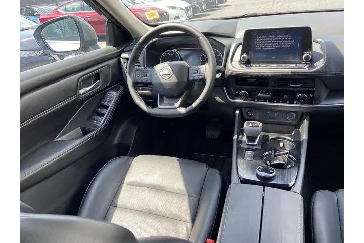 $18444 : Nissan Rogue 2025 AWD SV 4dr image 9