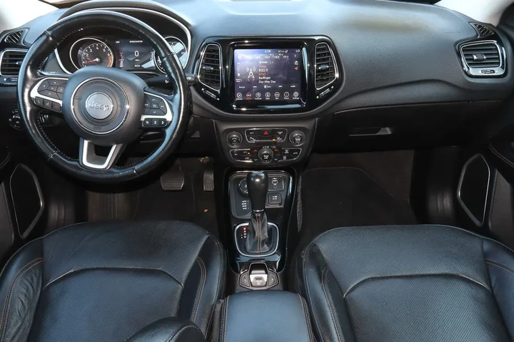 $18988 : 2021 Compass Limited image 9