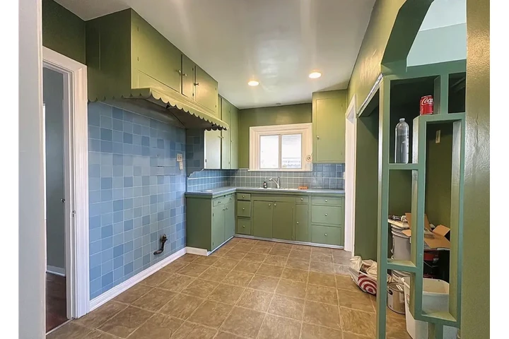 $2500 : Special Home… image 7