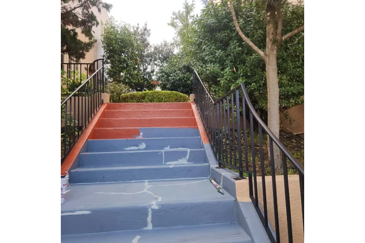 Mendez Professional Painting image 7