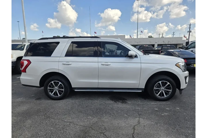 $22991 : Ford Expedition 2018 4x2 XLT image 4