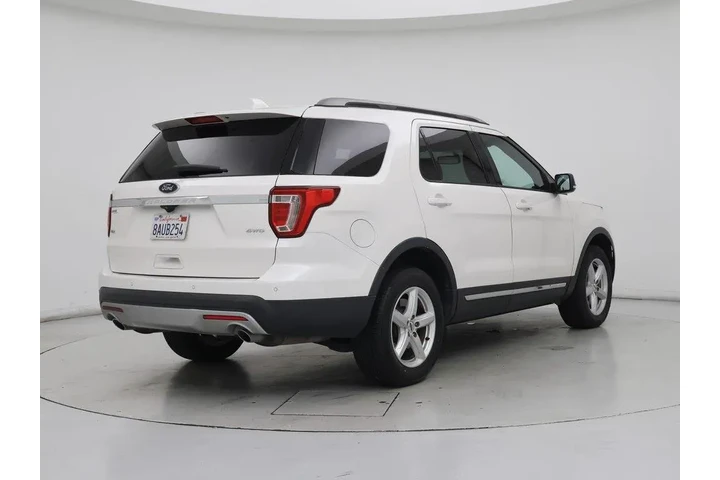 $17998 : Ford Explorer 2017 AWD XLT 4 image 8