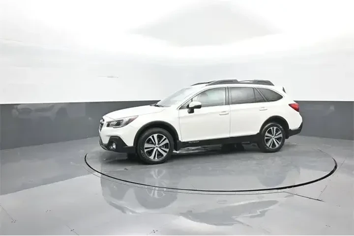 $13976 : Subaru Outback 2018 AWD 2.5i image 4