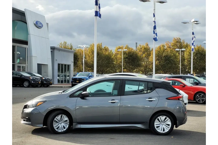 $15000 : Nissan LEAF 2024 S 4dr Hatch image 7
