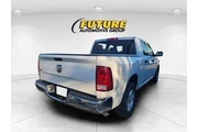 $27369 : Ram 1500 Classic 2022 4x2 SL thumbnail
