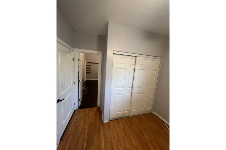 $1750 : UTILIDADES INCLUIDAS image 3