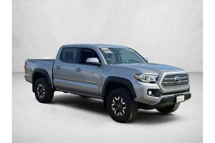 $30500 : Toyota Tacoma 2017 4x2 TRD O image 3