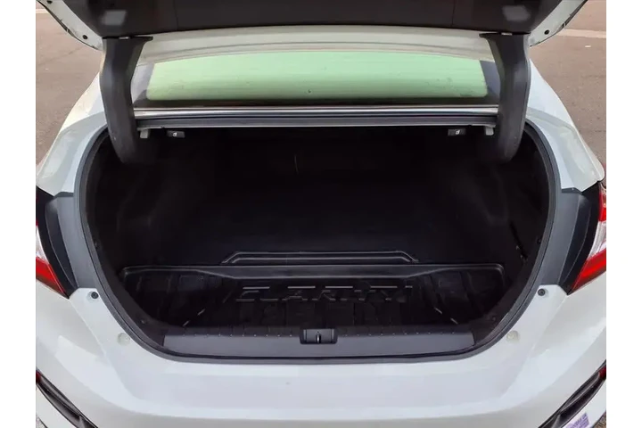 $13615 : Honda Clarity Plug-In Hybrid image 6