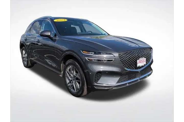 $34200 : Genesis GV70 2023 AWD 2.5T S image 2
