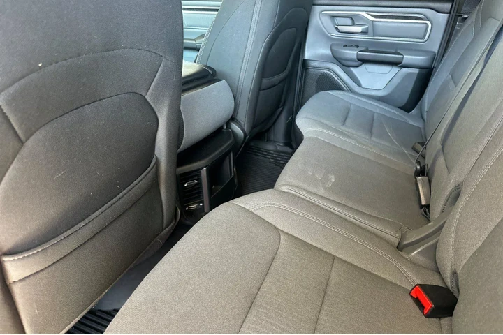 $30900 : Ram 1500 2021 4x4 Big Horn 4 image 7