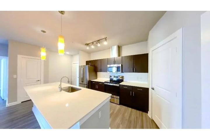 $1300 : House Of Blessings image 7