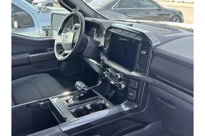 $38395 : Ford F-150 2023 4x4 XL 4dr S image 7