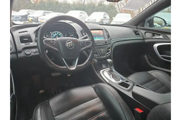 $9500 : Buick Regal 2017 AWD GS 4dr image 10