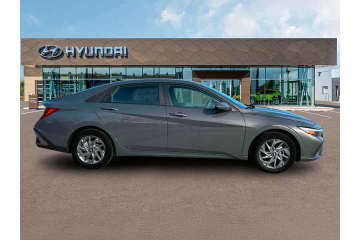 $20137 : Hyundai ELANTRA 2024 SEL 4dr image 9