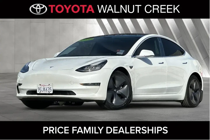 $17500 : Tesla Model 3 2020 AWD Stand image 1