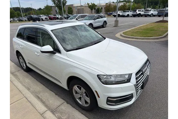 $23984 : Audi Q7 2019 AWD quattro SE image 9