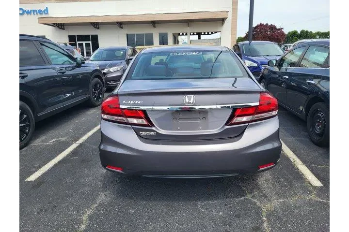 $9720 : Honda Civic 2015 LX 4dr Seda image 5