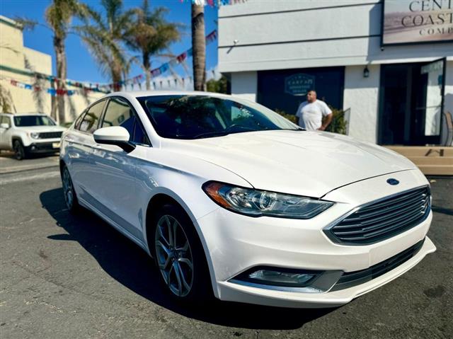 $10495 : 2017 Fusion SE image 2