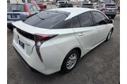 $12995 : 2016 Prius Two thumbnail