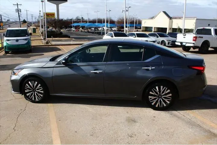 $19988 : Nissan Altima 2025 2.5 SV 4d image 9