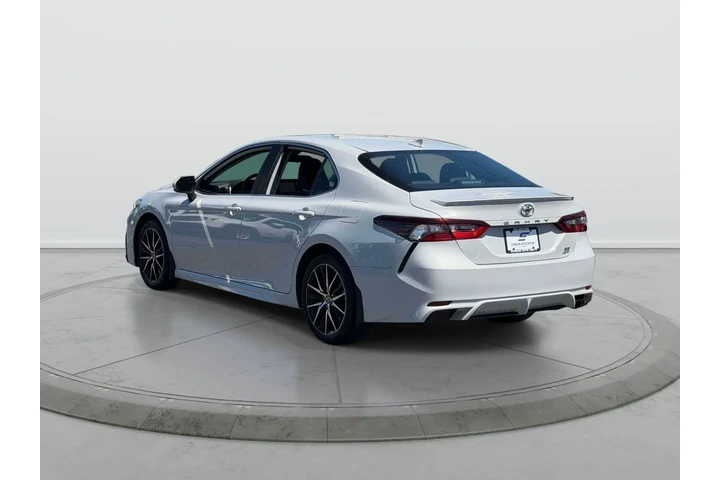 $26298 : Toyota Camry 2023 AWD SE 4dr image 6