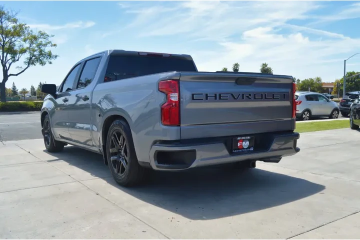 $29995 : 2021 Silverado 1500 2WD Crew image 3
