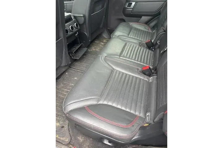 $17790 : Land Rover Discovery 2017 AW image 6