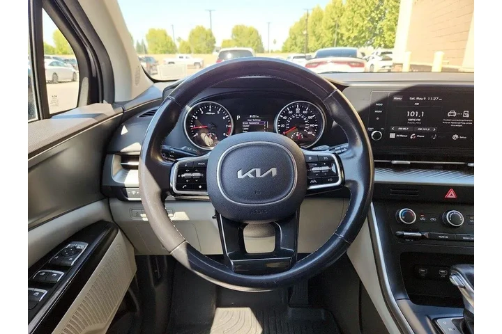 $22998 : Kia Carnival 2022 LX 4dr Min image 9