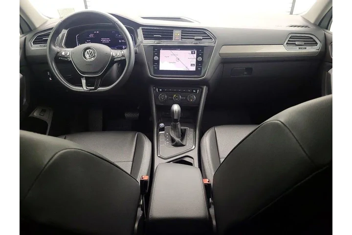 $18998 : Volkswagen Tiguan 2019 SE 4d image 9