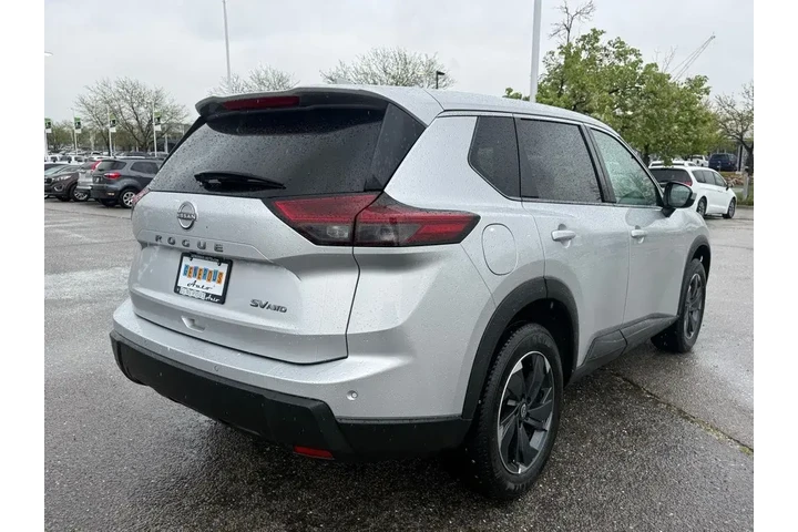 $21899 : Nissan Rogue 2024 AWD SV 4dr image 7