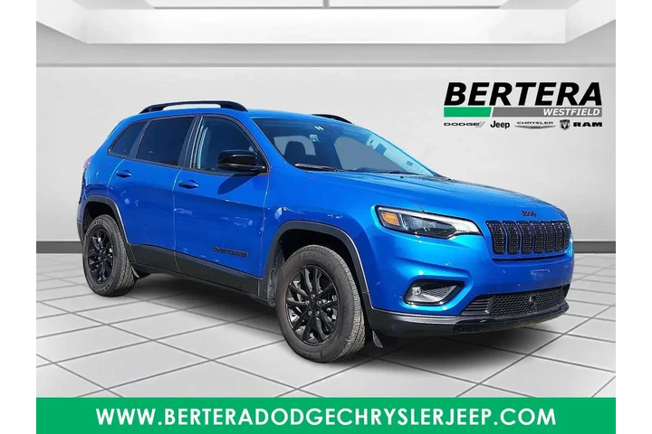 $22000 : Jeep Cherokee 2023 4x4 Altit image 1