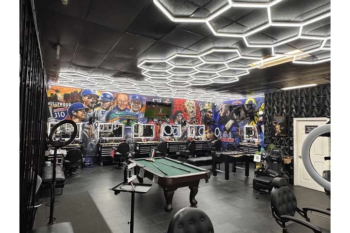 Solicito barbero con experienc image 3