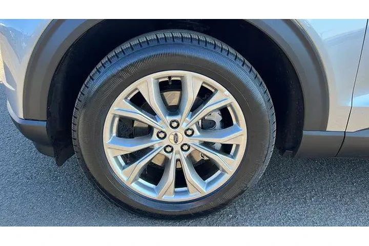 $33984 : Ford Explorer 2023 AWD Limit image 10