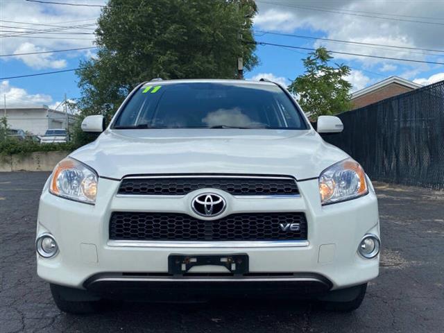 $14791 : 2011 RAV4 Limited image 4