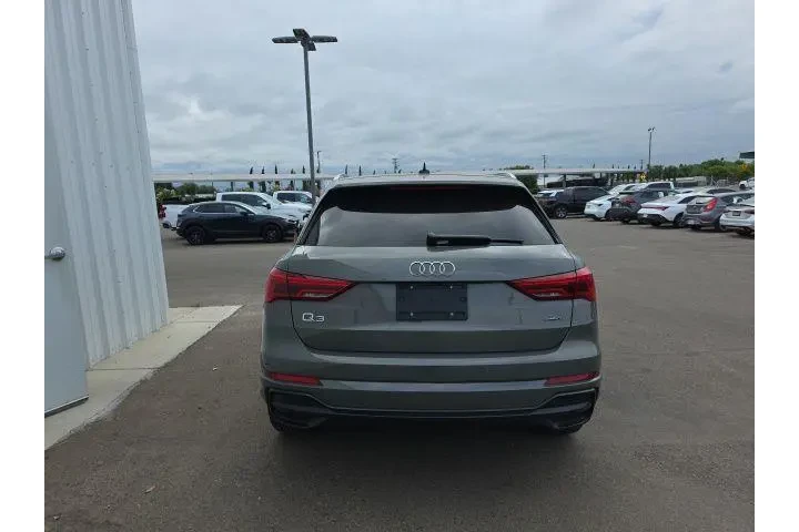 $26900 : Audi Q3 2022 AWD quattro S l image 5