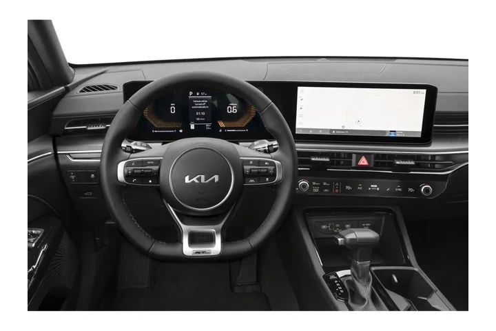 $30999 : 2025 K5 GT-Line image 4