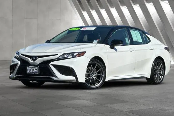 $30900 : Toyota Camry 2023 XSE 4dr Se image 2
