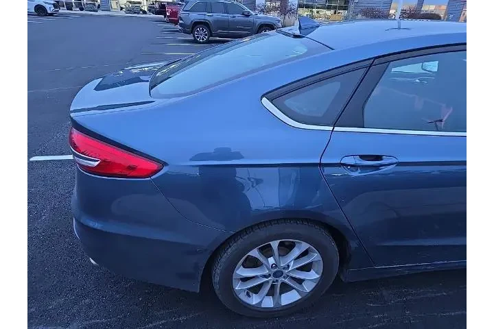 $13614 : Ford Fusion 2019 SE 4dr Seda image 9