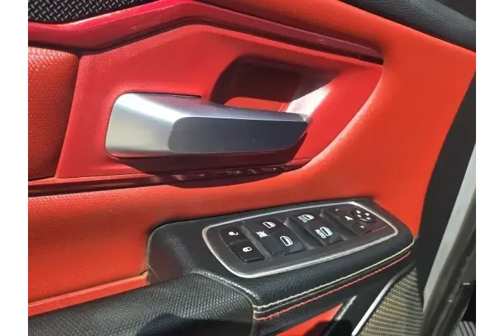 $30590 : Ram 1500 2020 4x4 Rebel 4dr image 10