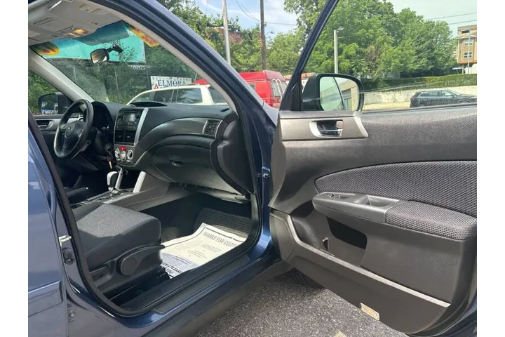 $7999 : 2012 Forester 2.5X Premium image 8