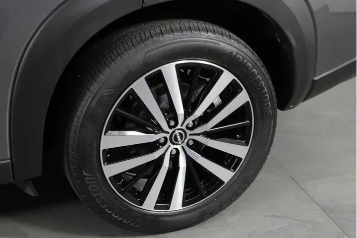 $25941 : Nissan Pathfinder 2023 AWD P image 9