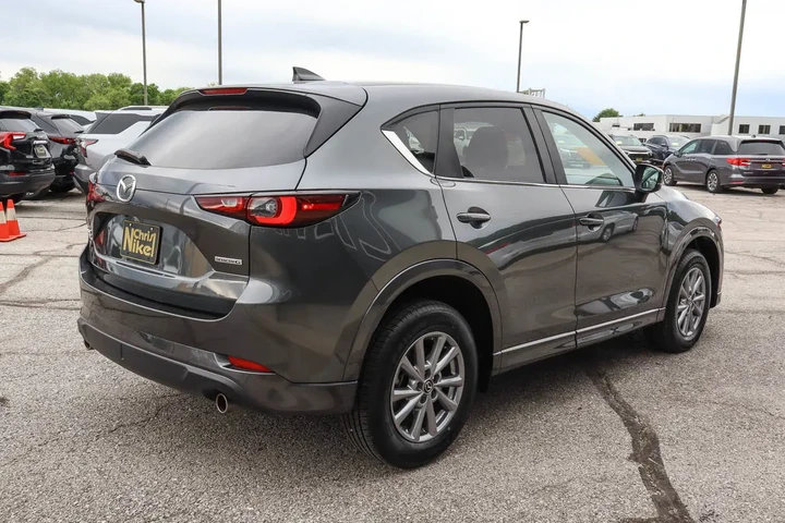 $26587 : 2025 CX-5 2.5 S Select Packag image 4
