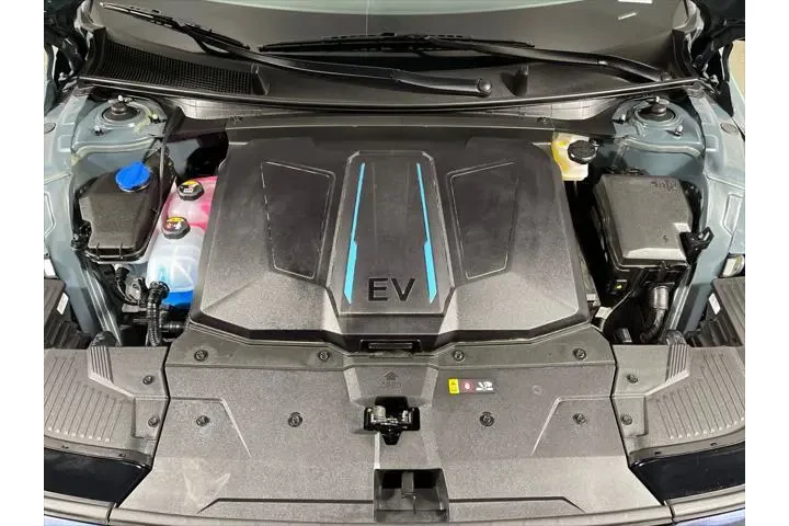 $23995 : Hyundai IONIQ 5 2024 SE 4dr image 9