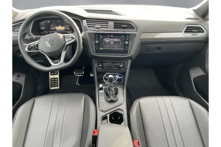 $26985 : Volkswagen Tiguan 2024 SE R- image 3