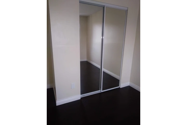 $800 : Se renta cuarto image 2