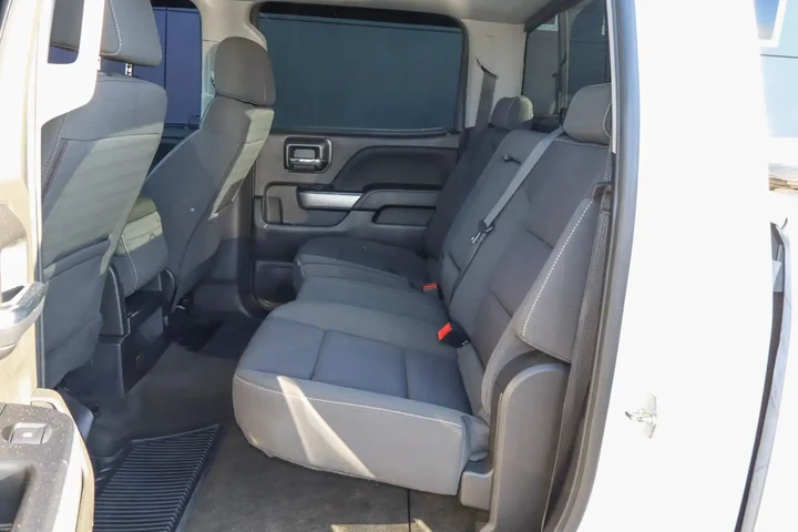 $25548 : 2018 Silverado 1500 4WD Crew image 8