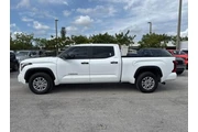 $39999 : Toyota Tundra SR5 thumbnail
